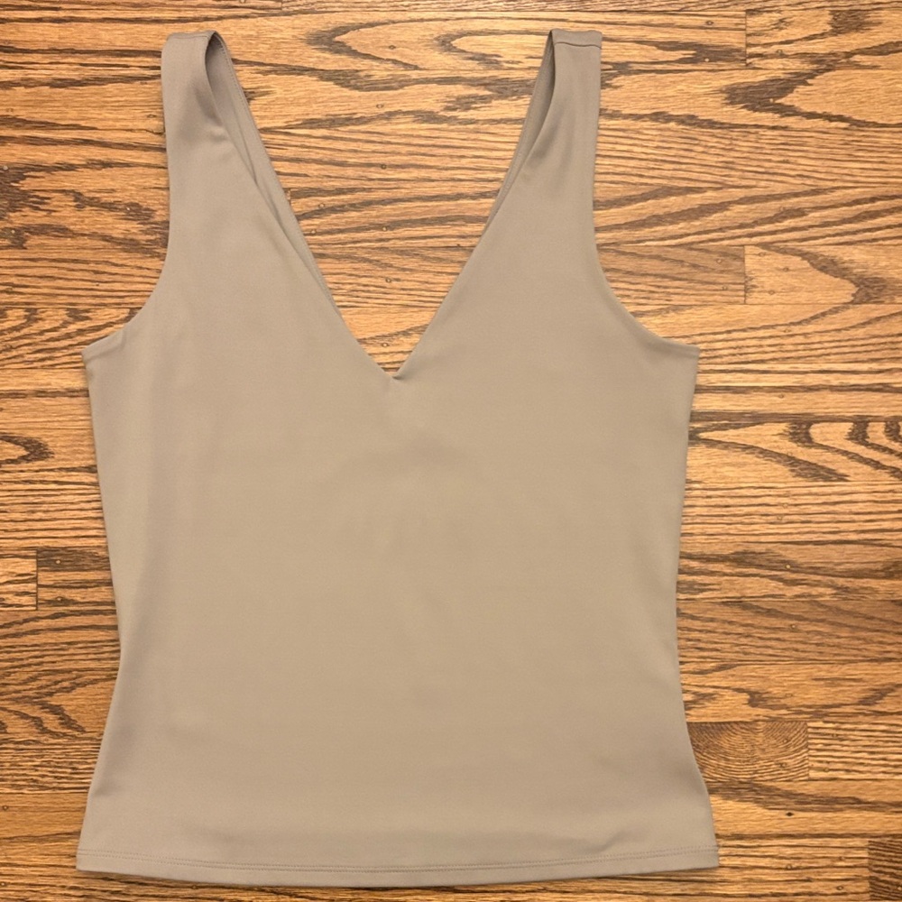 Express gray v-neck tank  Top M